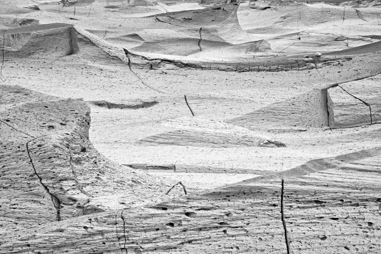 FISURAS / 2 / FISSURES